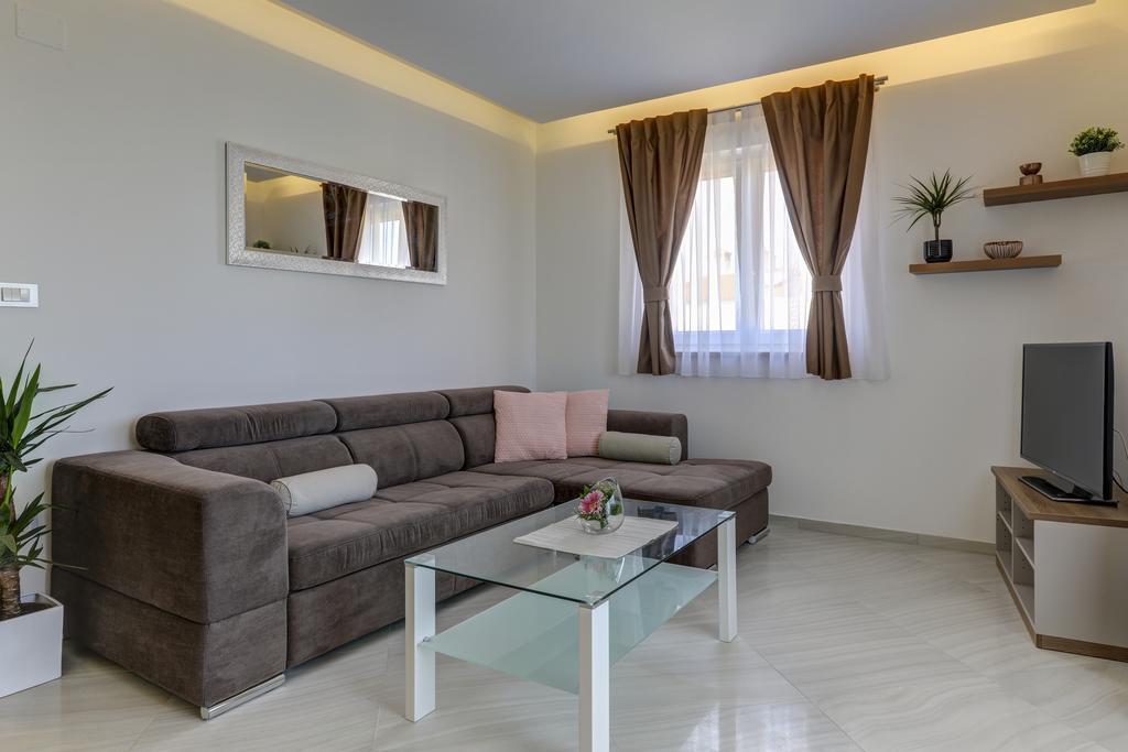 Apartments Lapis プレマントゥーラ エクステリア 写真