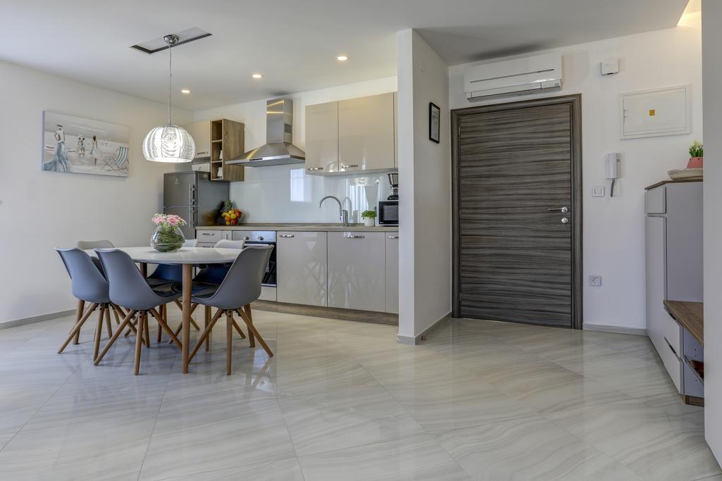 Apartments Lapis プレマントゥーラ エクステリア 写真