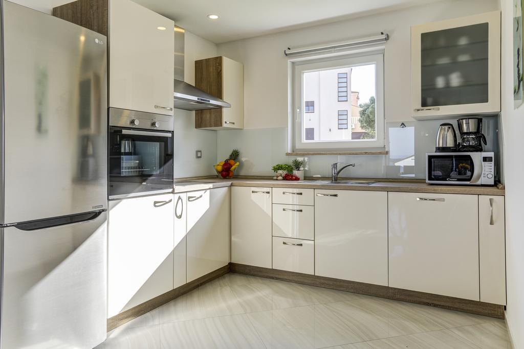 Apartments Lapis プレマントゥーラ エクステリア 写真